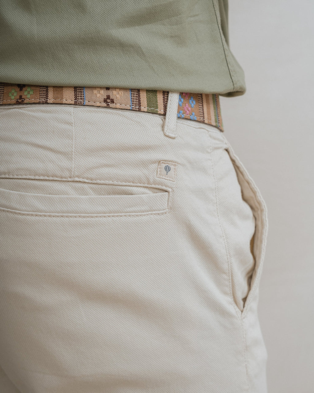 CHINO SLIM PIQUÉ