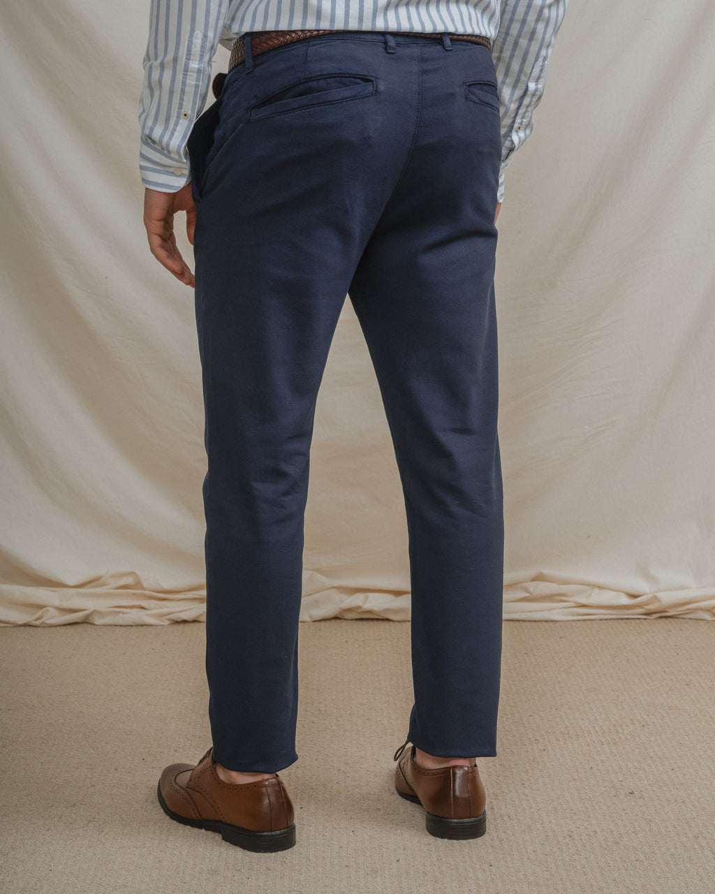 CHINO SLIM PIQUÉ AZUL