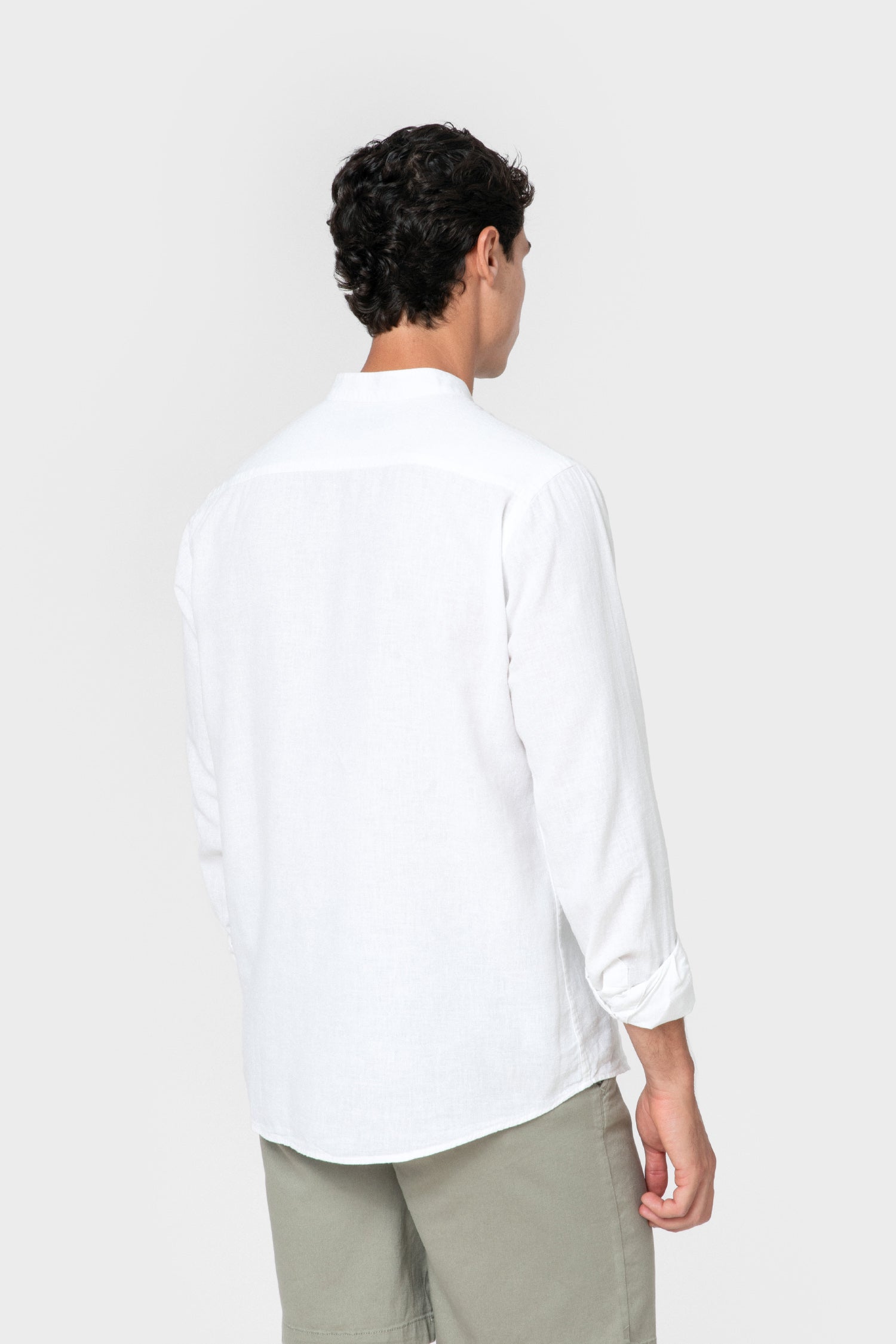 CAMISA LINO BLANCA CUELLO MAO