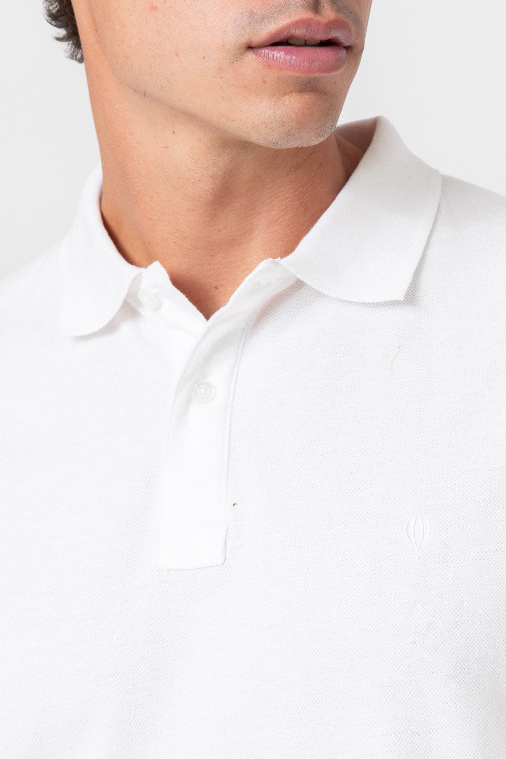 POLO BÁSICO REGULAR FIT BLANCO