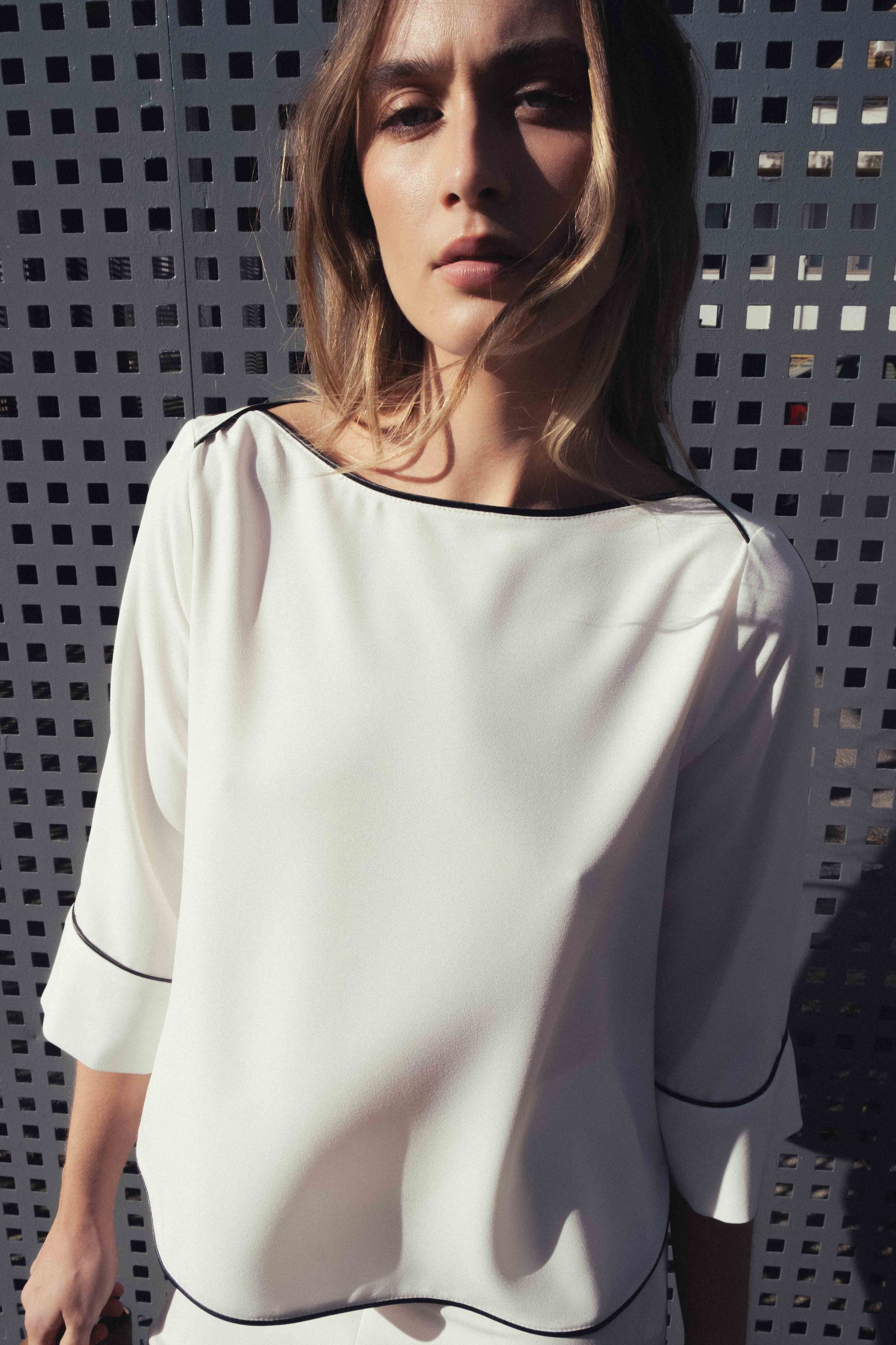 BLUSE PASPELN KONTRAST