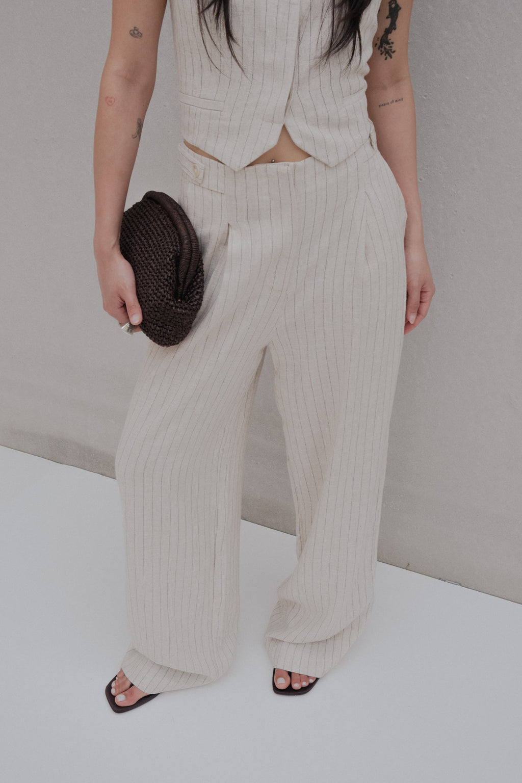 PANTALÓN LINO RAYA DIPLOMÁTICA