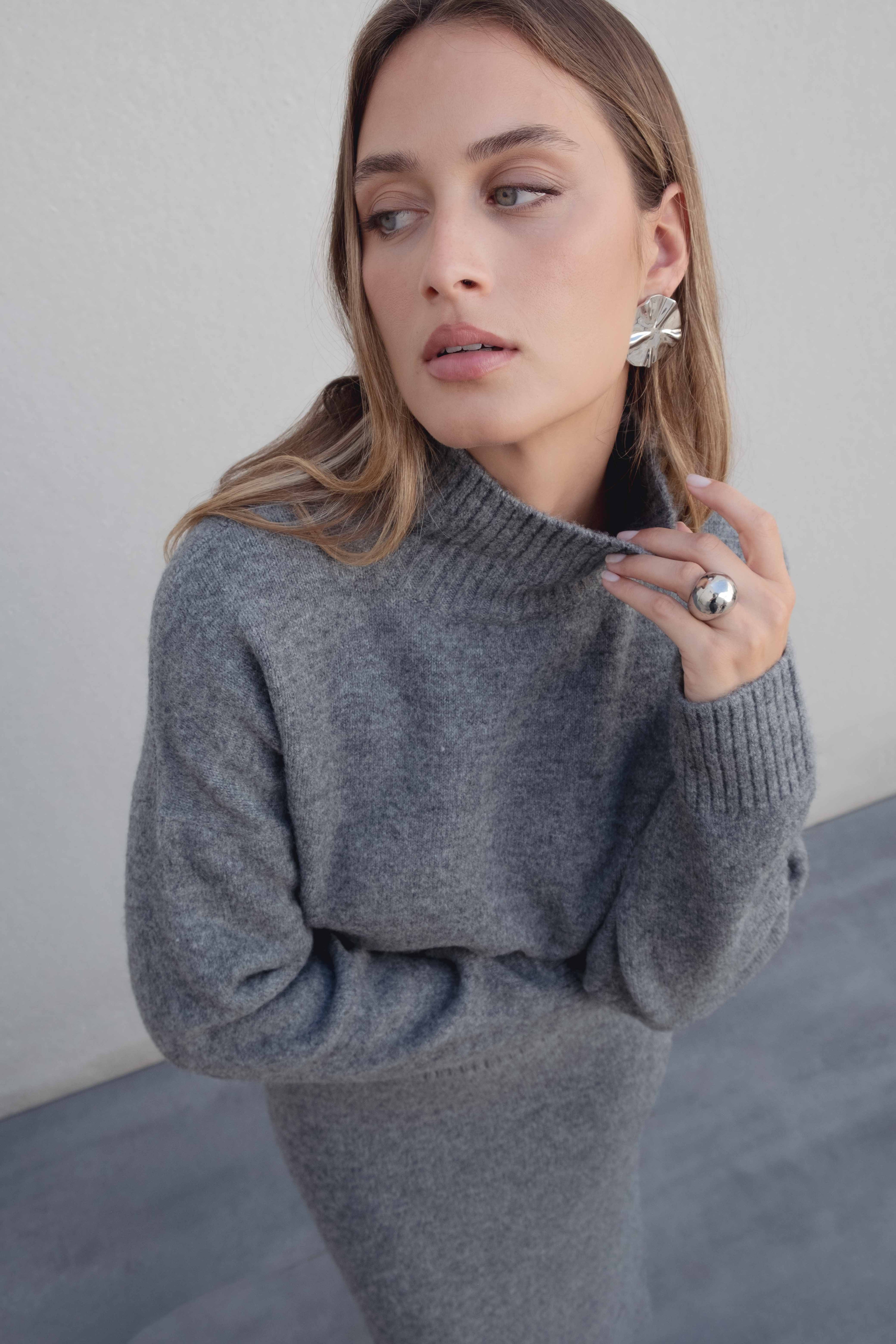 OVERSIZE-ROLLKRAGENPULLOVER