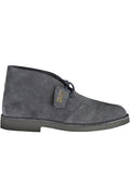 BOTA DE TOBILLO CON CORDONES CLARKS