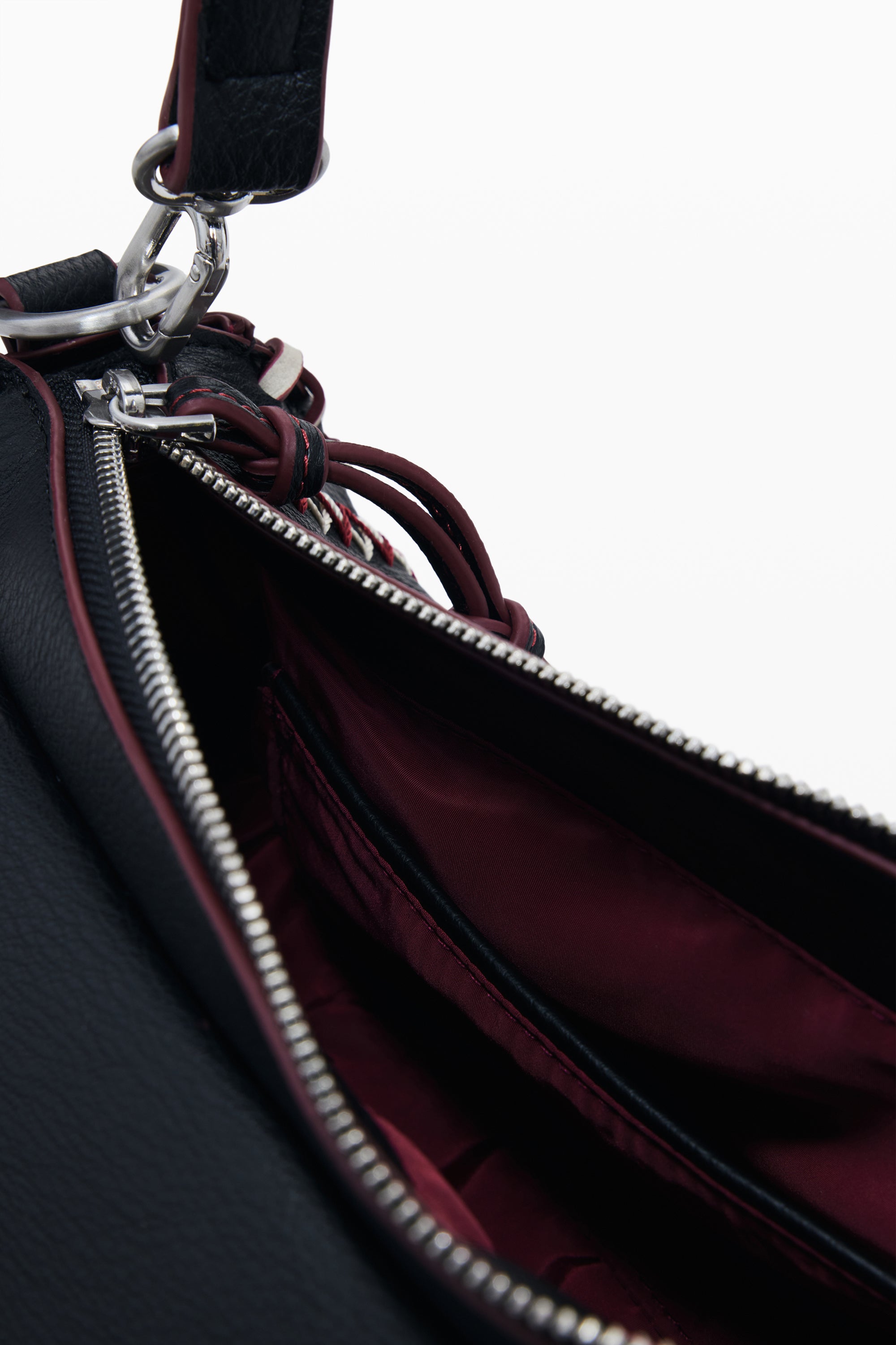 MOCHILA CON UNA ASA DESIGUAL DESIGUAL