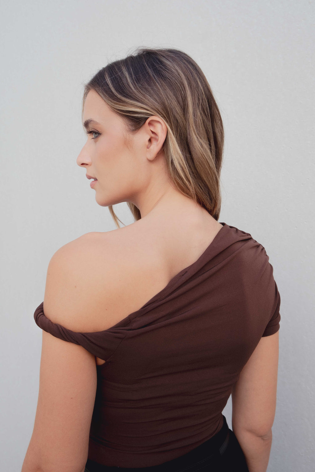 BODY ASIMETRICO