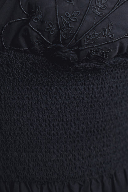 VESTIDO MIDI BORDADO