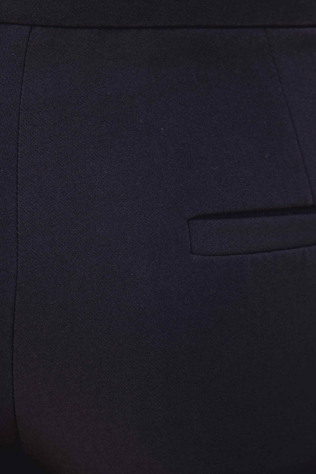 PANTALÓN BOTÓN PLATEADO