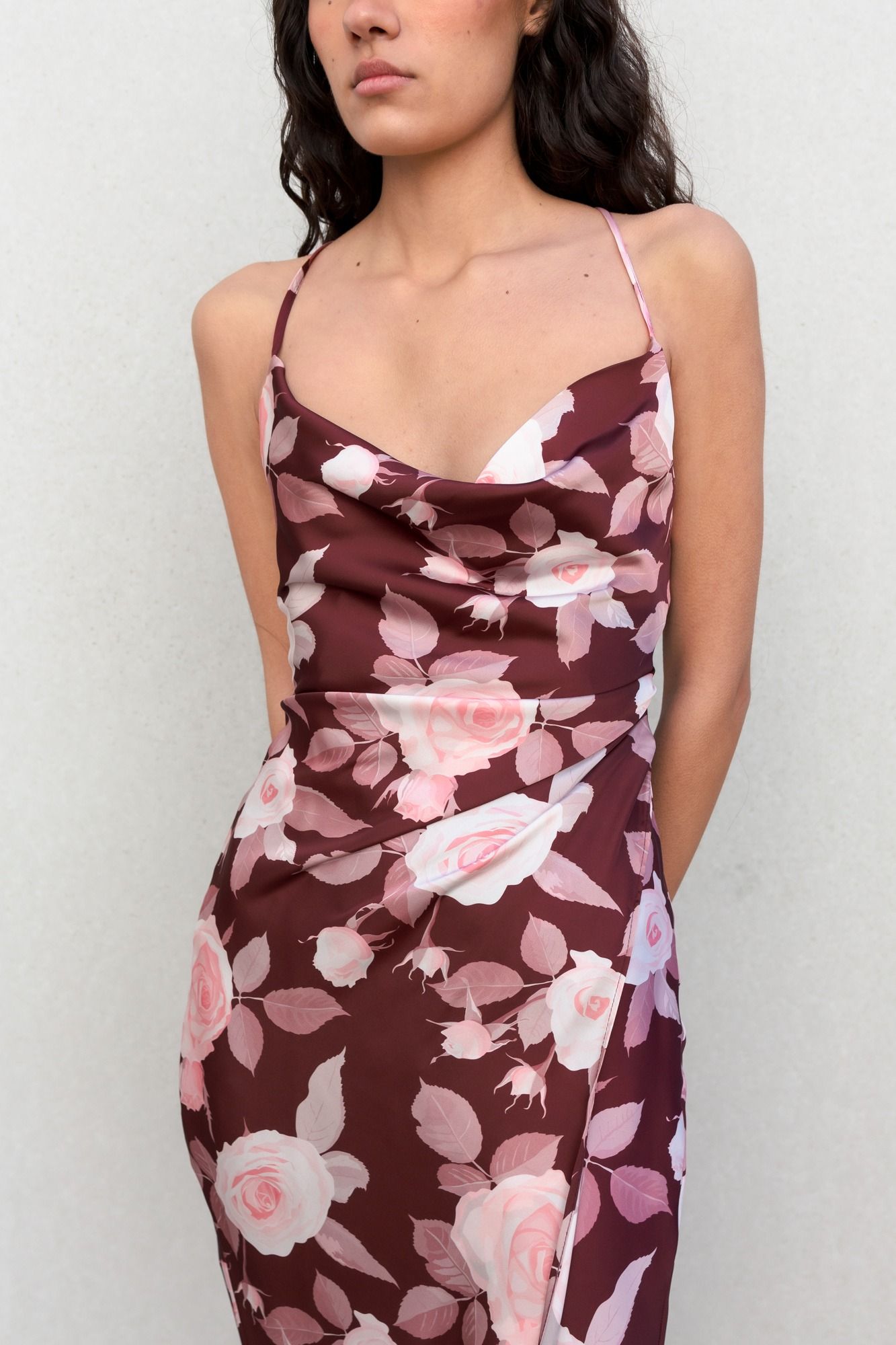 VESTIDO SATINADO ESTAMPADO